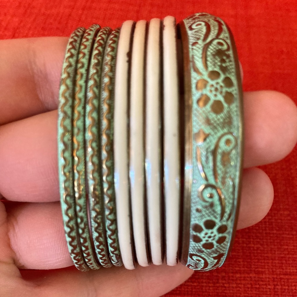 Floral bangle set - Picture 3 of 3